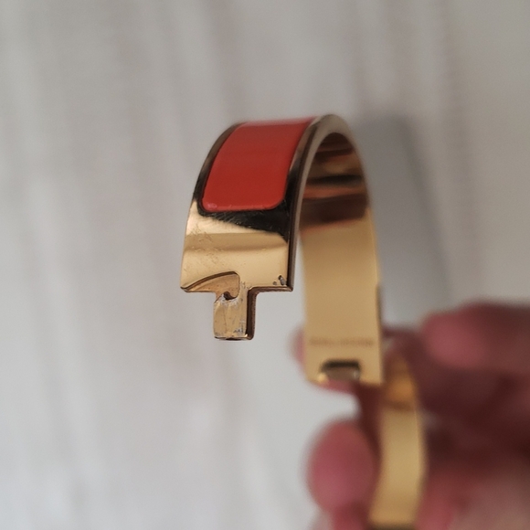 Hermes Clic H Bracelet, orange fruité, hinged, enamel, gold plated, gold tone - Picture 10 of 13